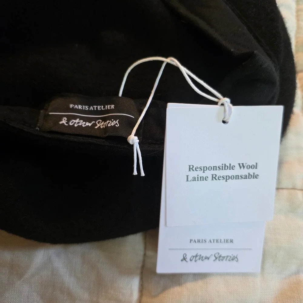 & Other Stories Newsboy Cap Women M Black NWT 100% Wool Paris Atelier Hat
